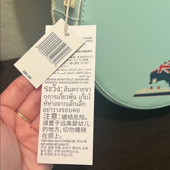 #1461** Unisex’s Disney Cruise Line Mickey and Friends Bag - Blue and Red - Picture 4 of 8